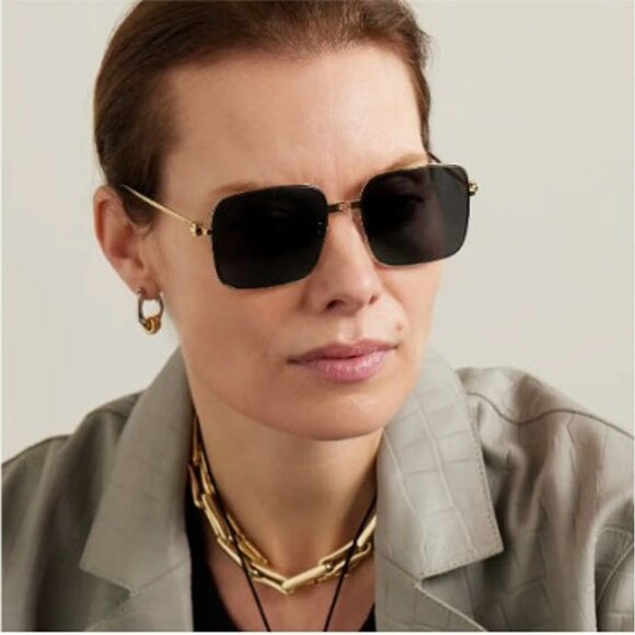 Fendi FE40123U 30A Square Sunglasses - Gold / Smoke main image 10